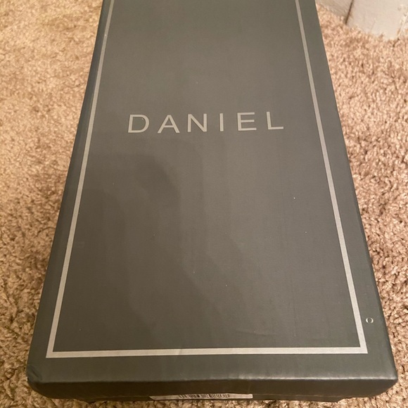 Black leather pyramid studded gladiator sandals - Picture 8 of 8